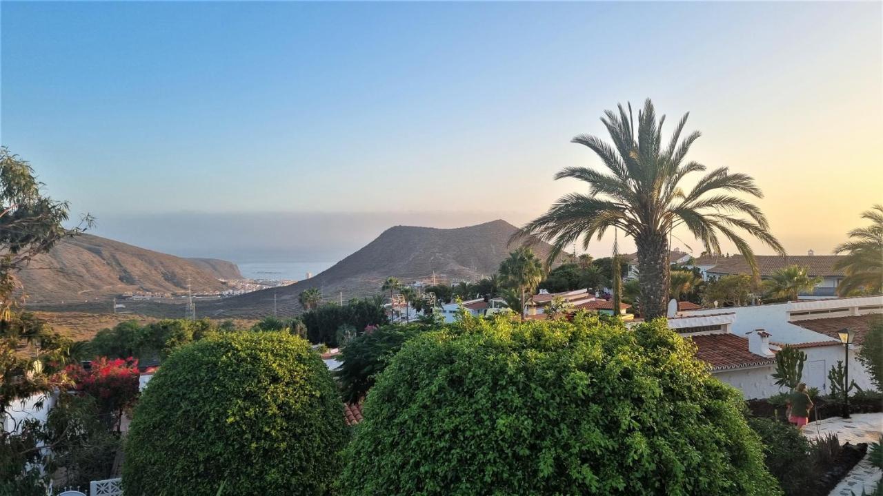 Villa Azure Horizon And Breeze - Panoramic Ocean View And Heated Pool Chayofa Bagian luar foto